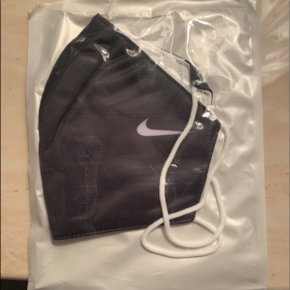 Nike face mask